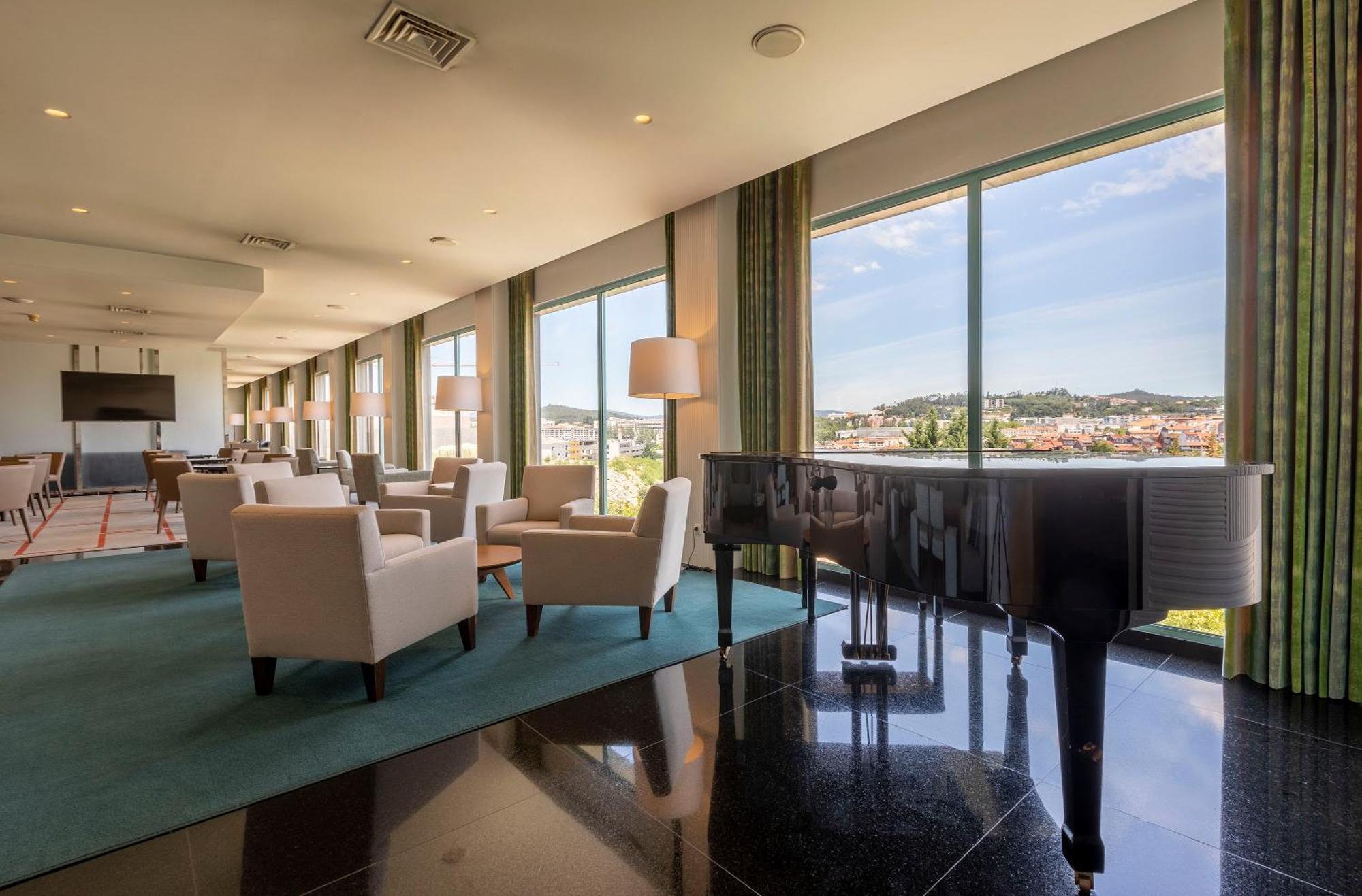 Hotel De Guimaraes Business & Spa Luaran gambar